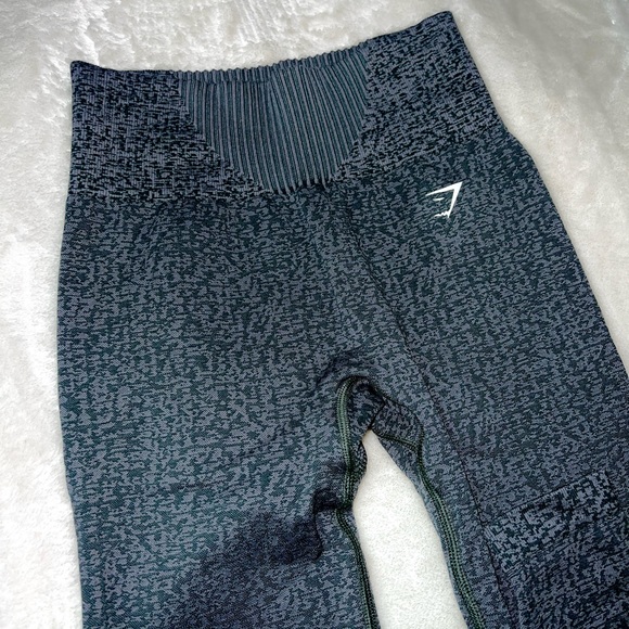 BRAND NEW GYMSHARK LEGGINGS - Picture 4 of 8